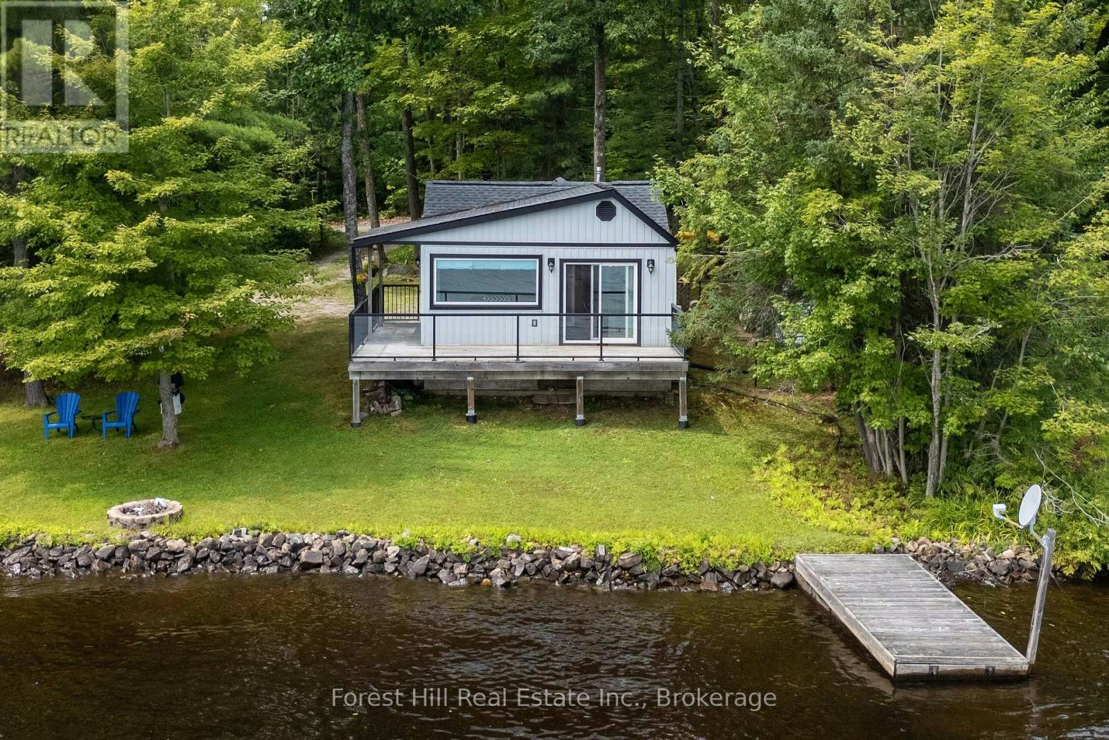 1048 Black Lake Road WEST, Muskoka Lakes, ON, P0C 1M0