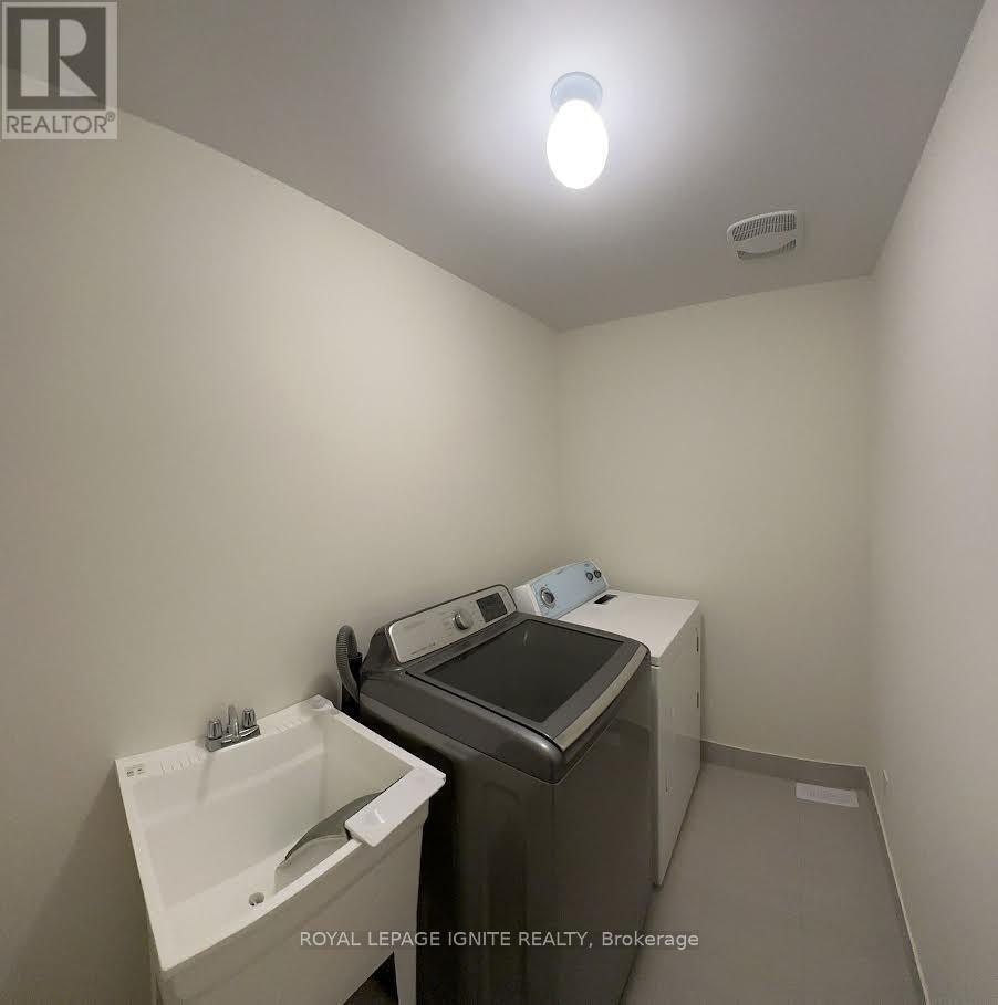 25 Jack Potts Way, Clarington, ON, L1E 0E8 - 10