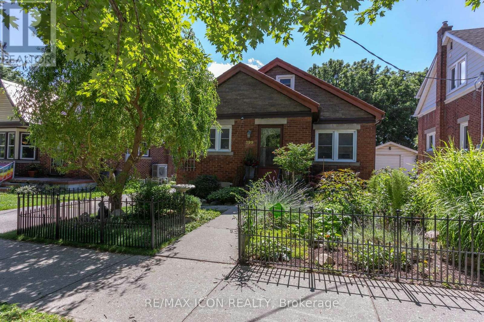 299 Park Street, Kitchener, ON, N2G 1N2