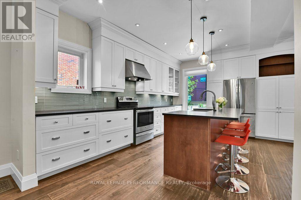 168 Stewart Street W, Ottawa, ON, K1N 6J9 - 9