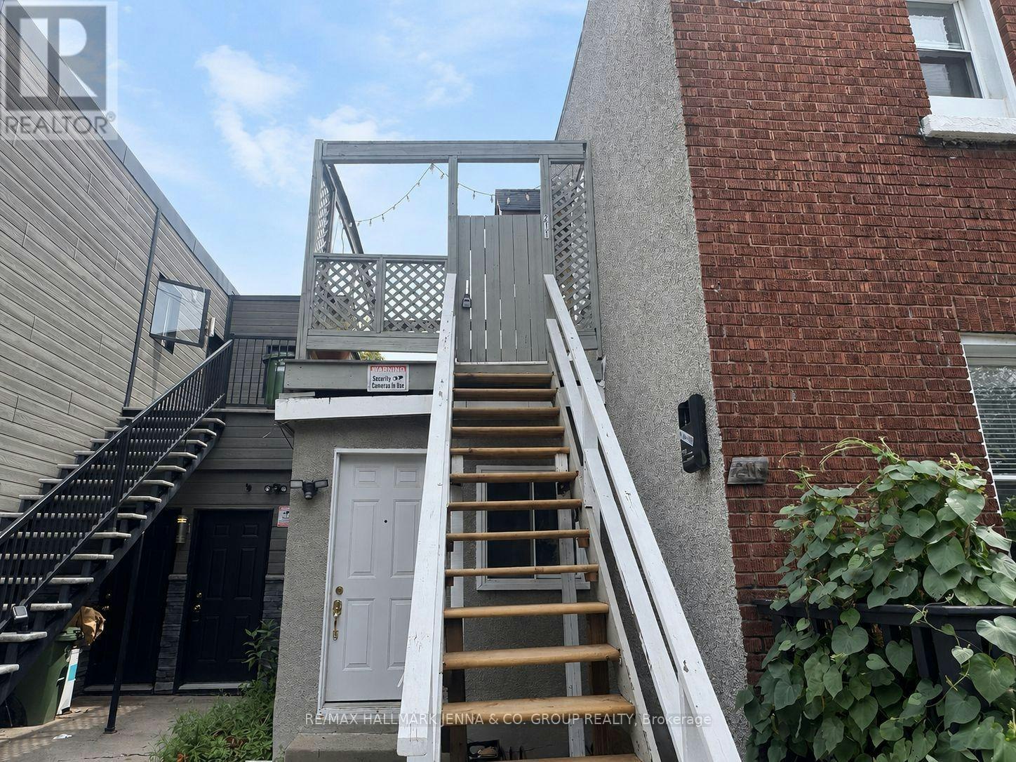 211 Hannah Street, Ottawa, ON, K1L 7M6 - 2