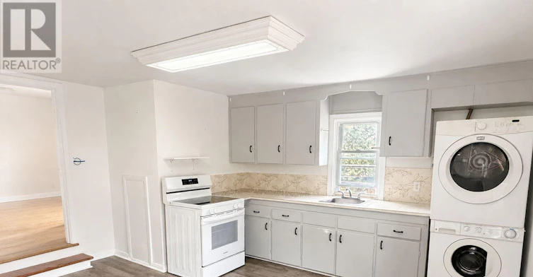 211 Hannah Street, Ottawa, ON, K1L 7M6 - 7