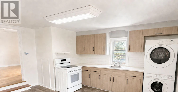 211 Hannah Street, Ottawa, ON, K1L 7M6 - 5