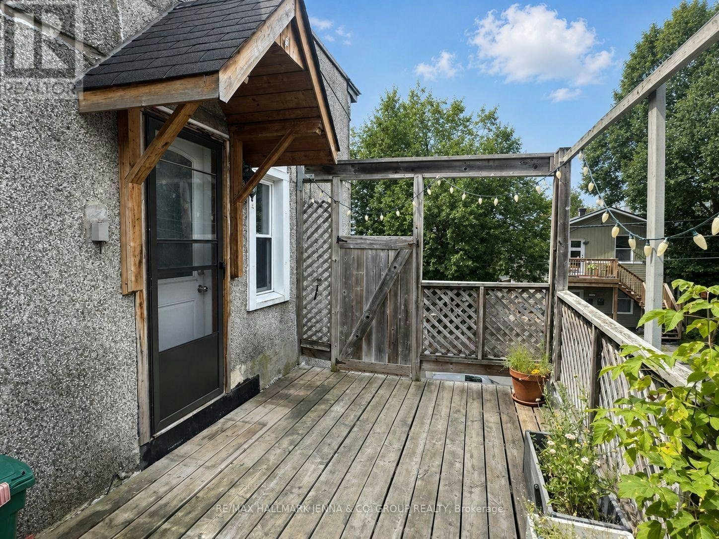 211 Hannah Street, Ottawa, ON, K1L 7M6 - 4