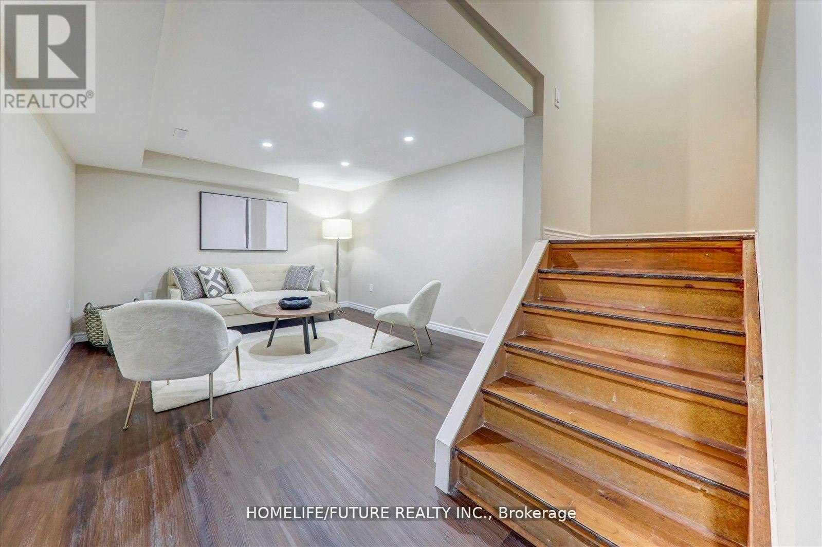 16 Barden Crescent, Ajax, ON, L1Z 2A8 - 16
