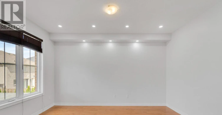 4 Overhold Crescent, Richmond Hill, ON, L4E 0L4 - 11
