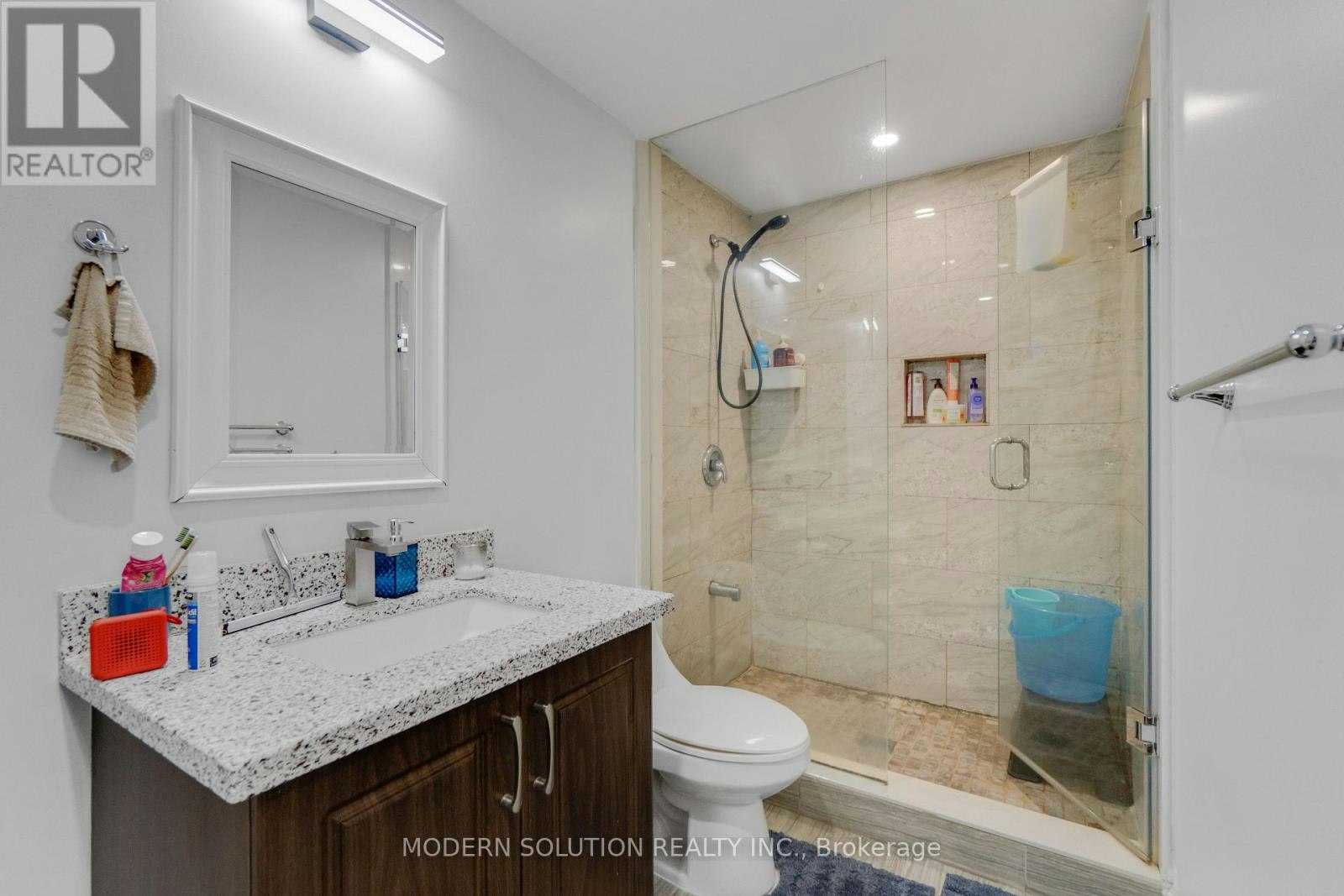 4 Overhold Crescent, Richmond Hill, ON, L4E 0L4 - 46
