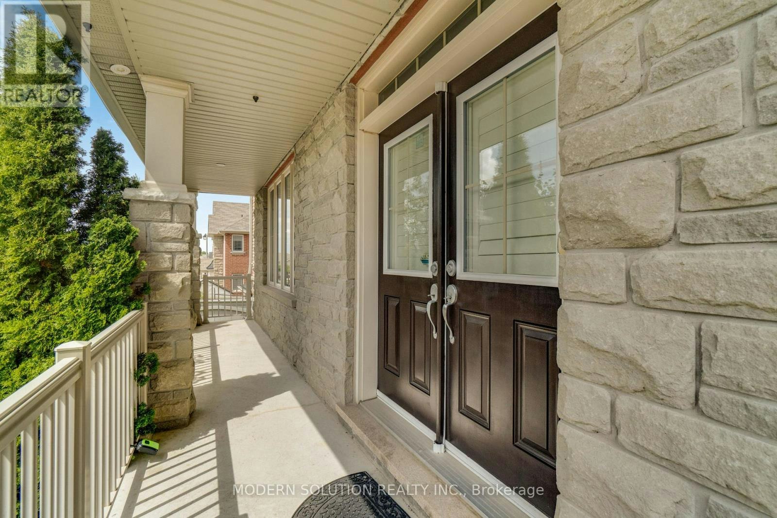 4 Overhold Crescent, Richmond Hill, ON, L4E 0L4
