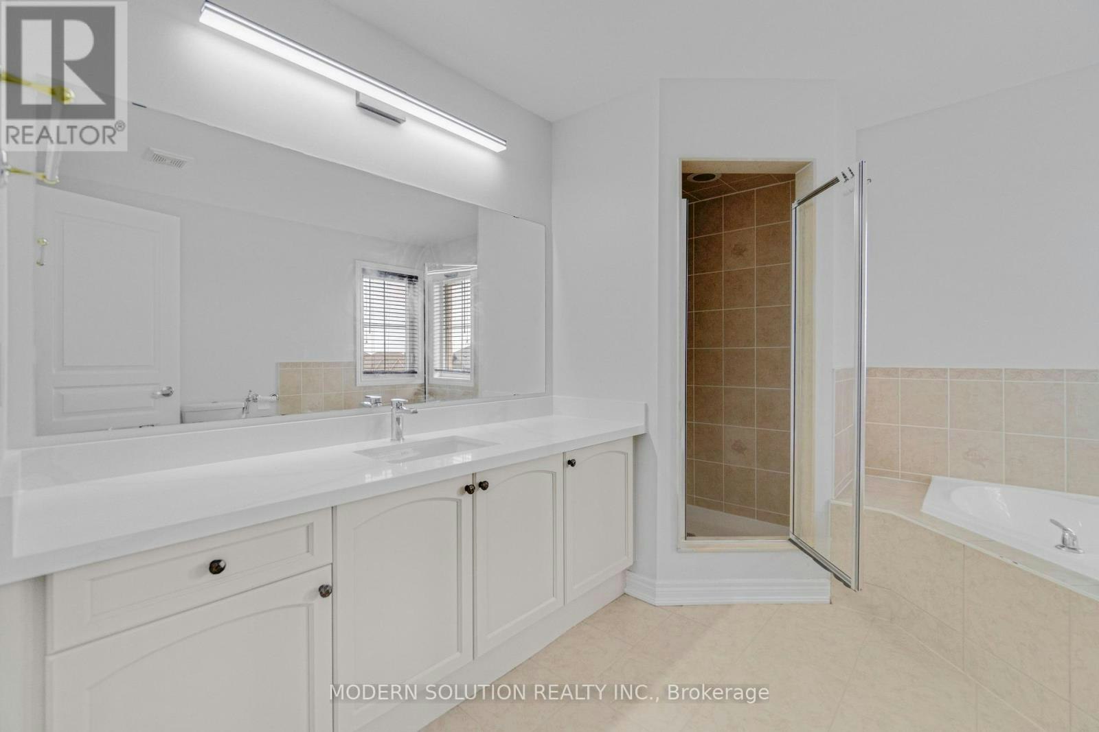 4 Overhold Crescent, Richmond Hill, ON, L4E 0L4 - 29