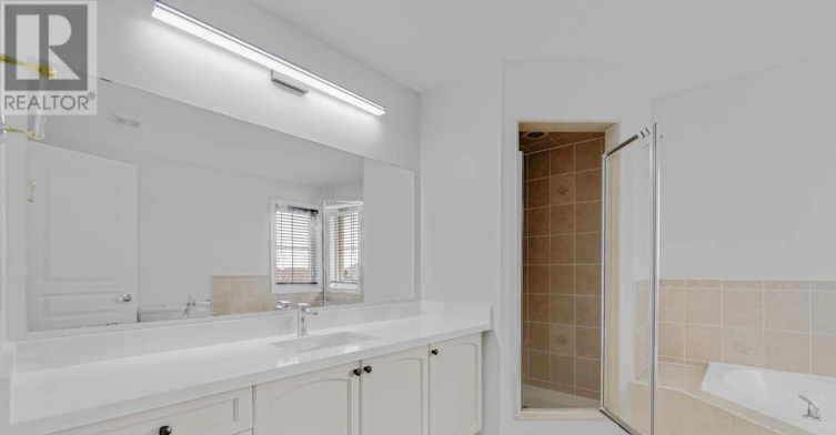 4 Overhold Crescent, Richmond Hill, ON, L4E 0L4 - 29