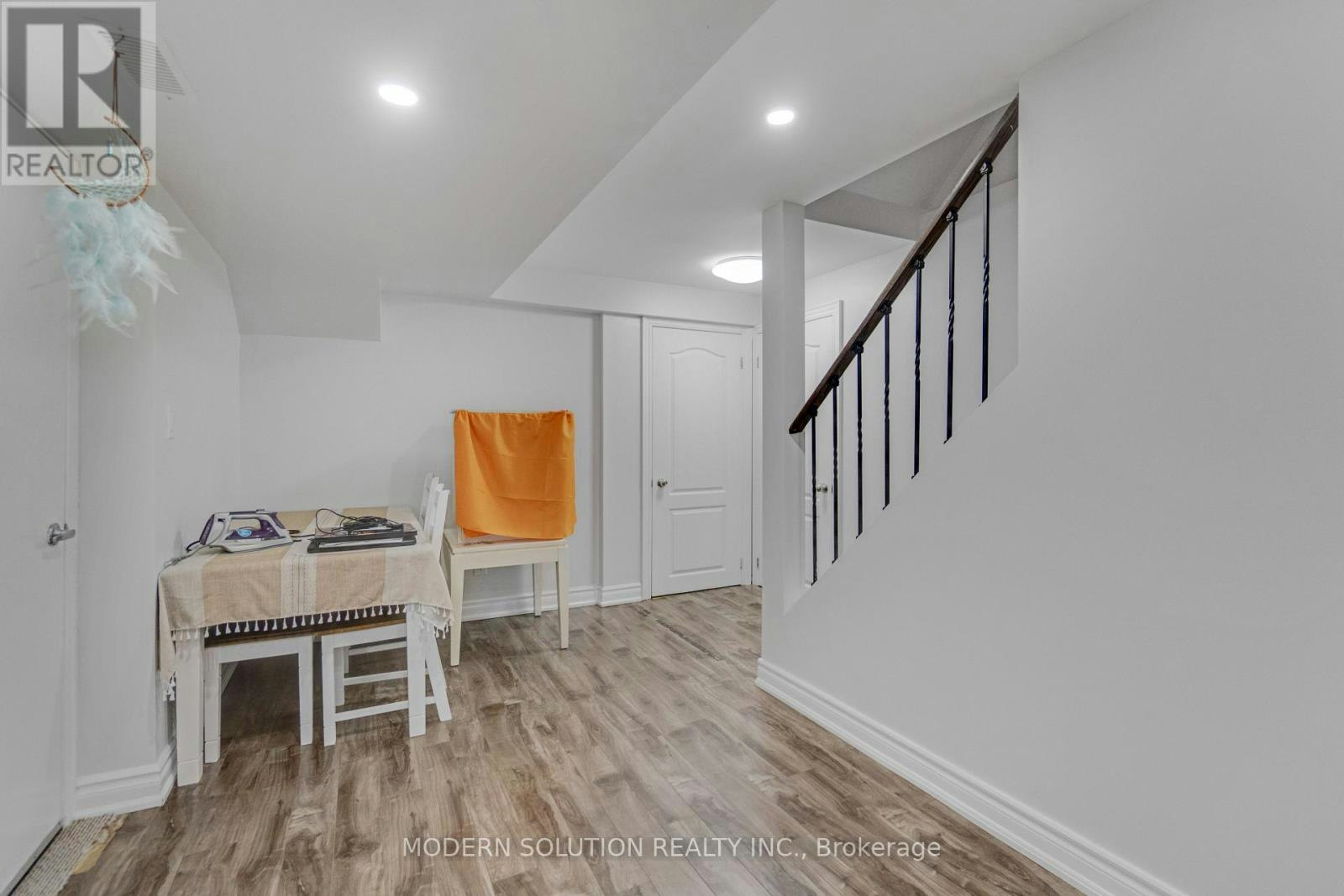 4 Overhold Crescent, Richmond Hill, ON, L4E 0L4 - 43
