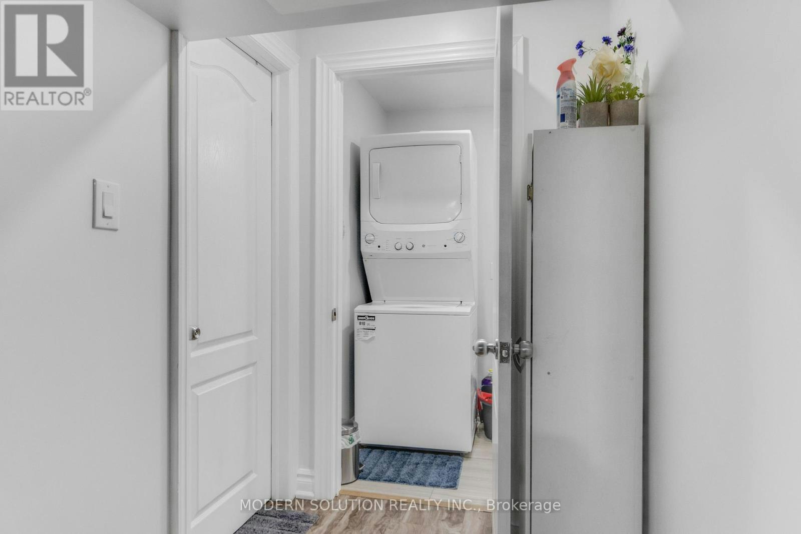 4 Overhold Crescent, Richmond Hill, ON, L4E 0L4 - 45