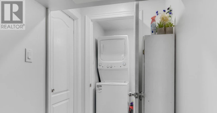 4 Overhold Crescent, Richmond Hill, ON, L4E 0L4 - 45