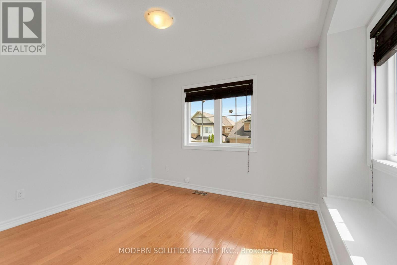 4 Overhold Crescent, Richmond Hill, ON, L4E 0L4 - 38