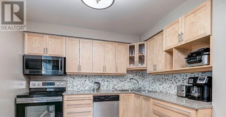 6 Roehampton Crescent W, Brampton, ON, L6Y 2R4 - 7