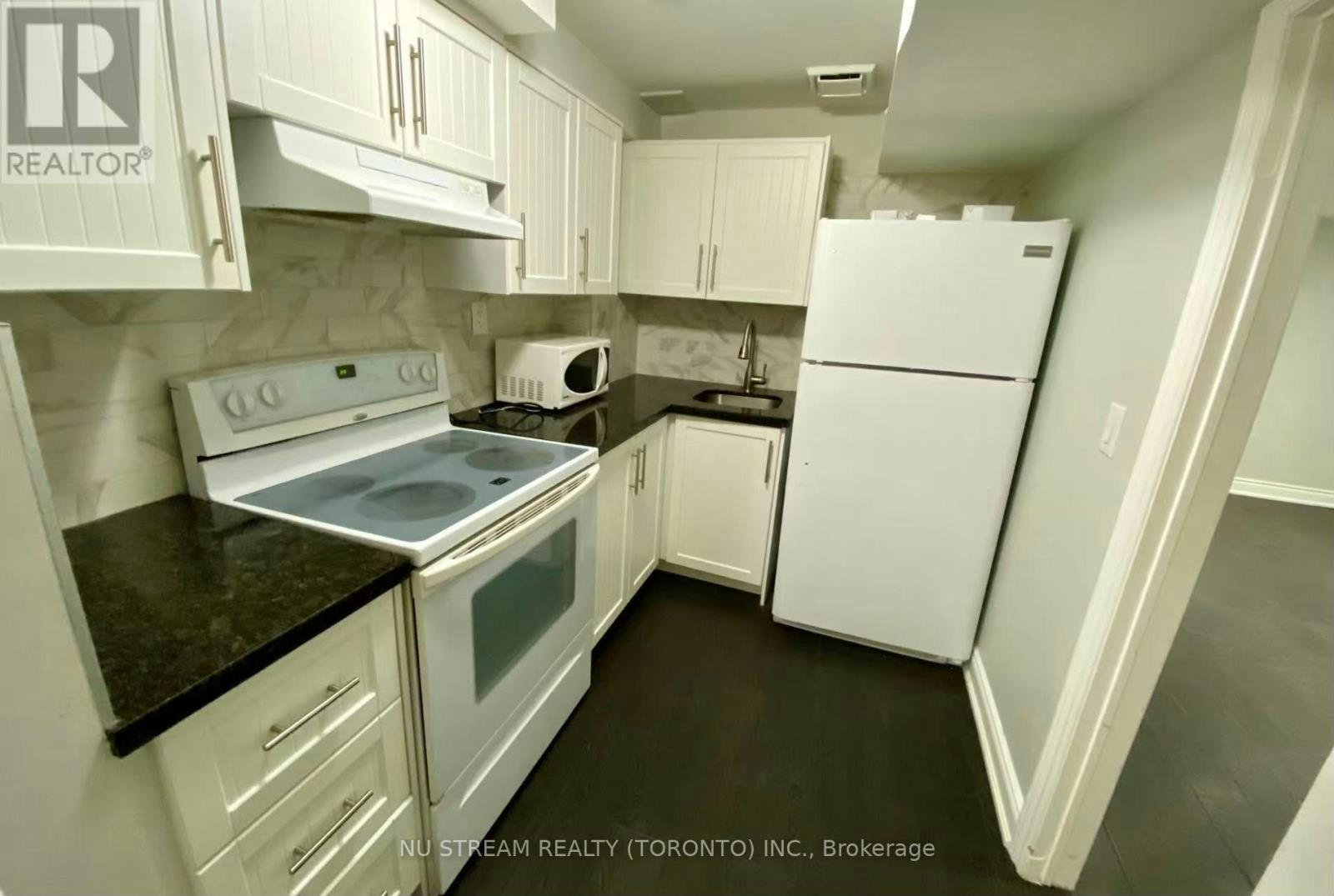 4144 Lastrada Lower Heights, Mississauga, ON, L5C 3W3 - 8
