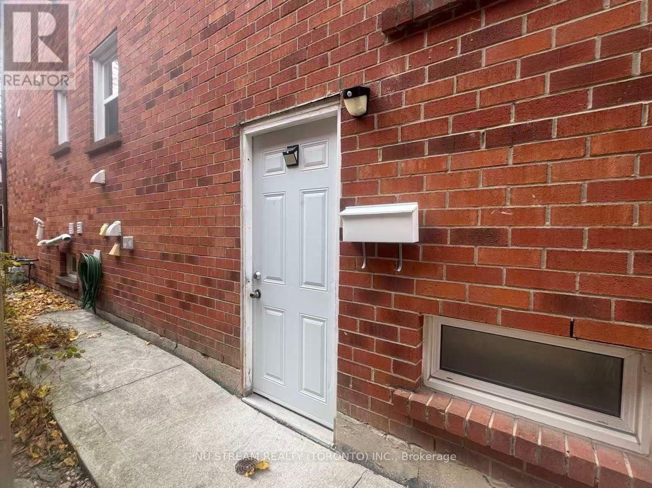 4144 Lastrada Lower Heights, Mississauga, ON, L5C 3W3 - 2