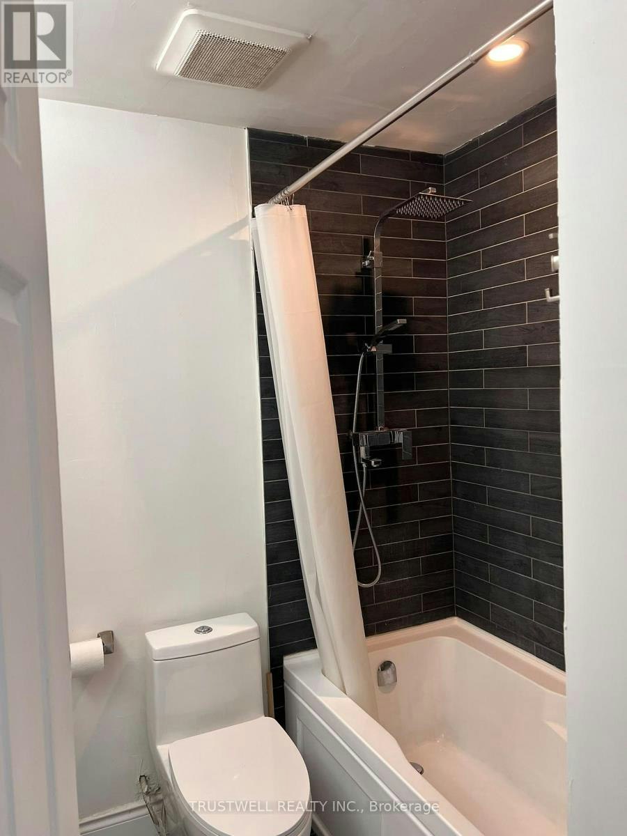 105-3040 Constitution Boulevard, Mississauga, ON, L4Y 3X7 - 9