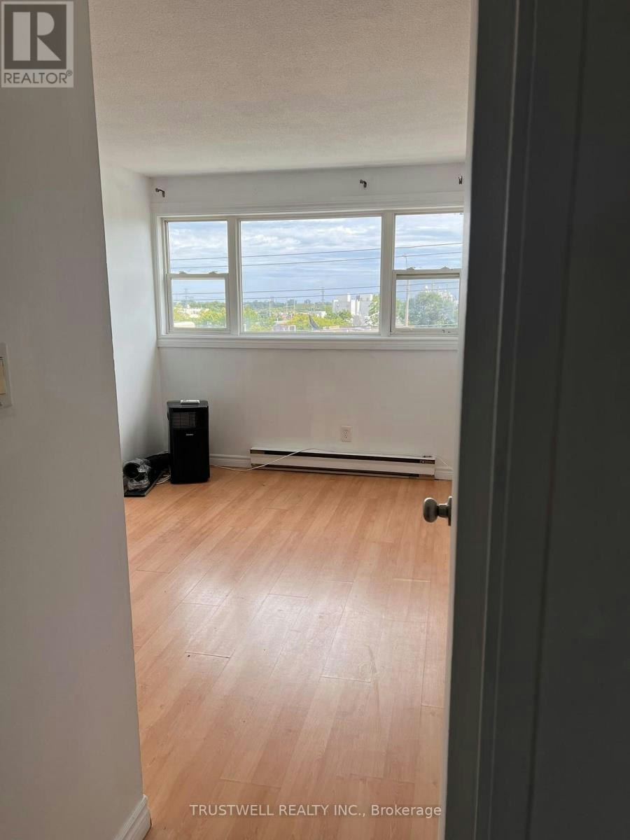 105-3040 Constitution Boulevard, Mississauga, ON, L4Y 3X7 - 16