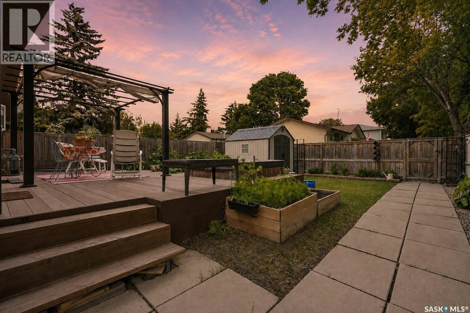 2715 Arlington Avenue, Saskatoon, SK, S7J 2J5