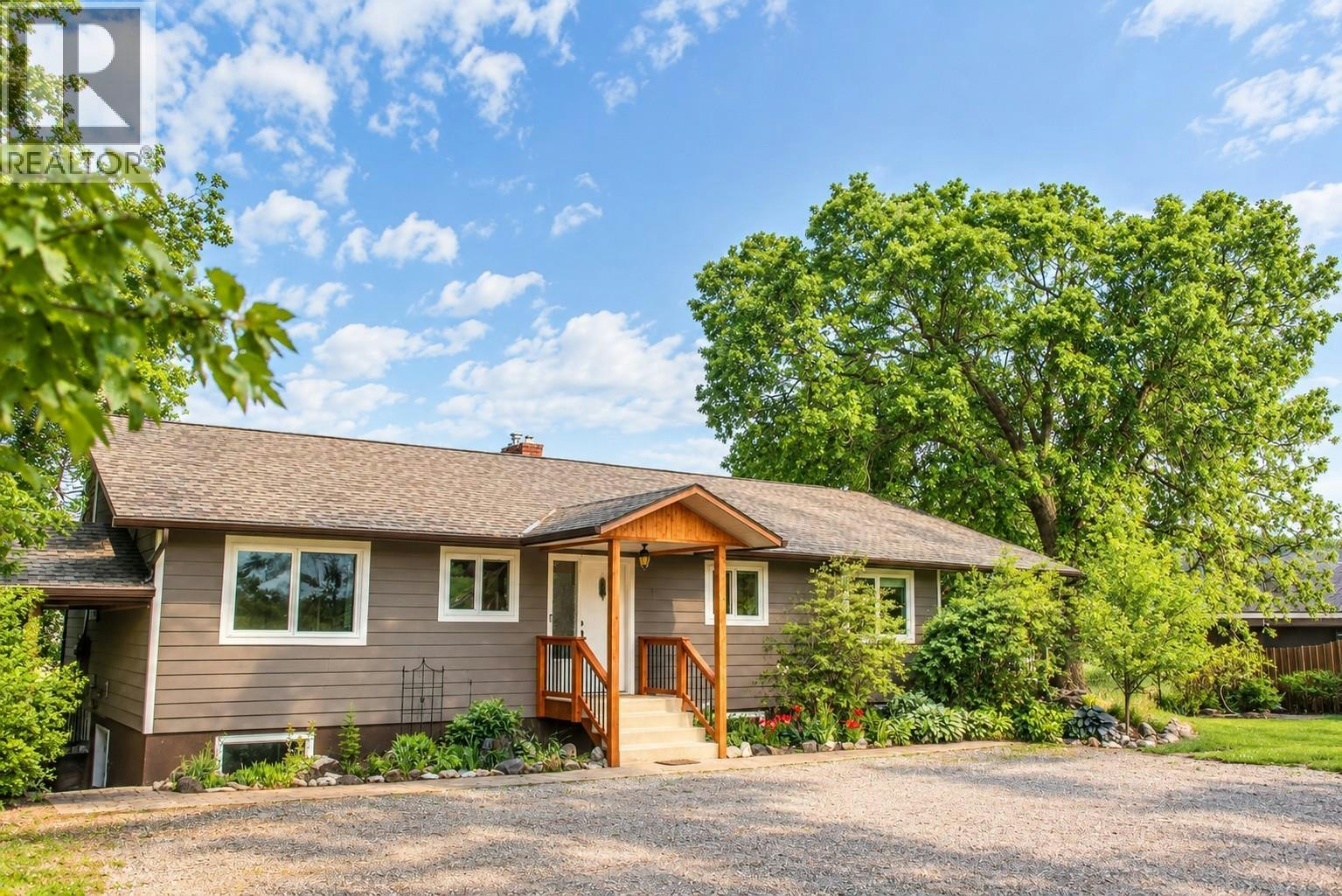 4355 Walbridge Road, Armstrong, BC, V4Y 0N4