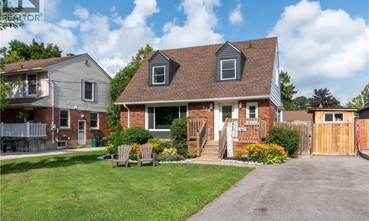 115 Fairview Crescent