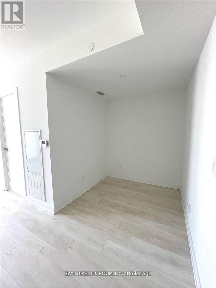 2203-501 Yonge Street, Toronto, ON, M4Y 1Y4 - 6