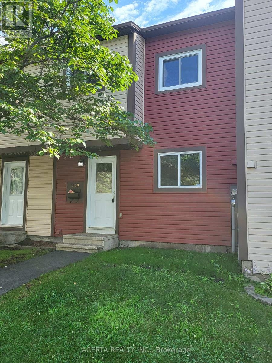 249 Teal Crescent, Ottawa, ON, K1E 2C3