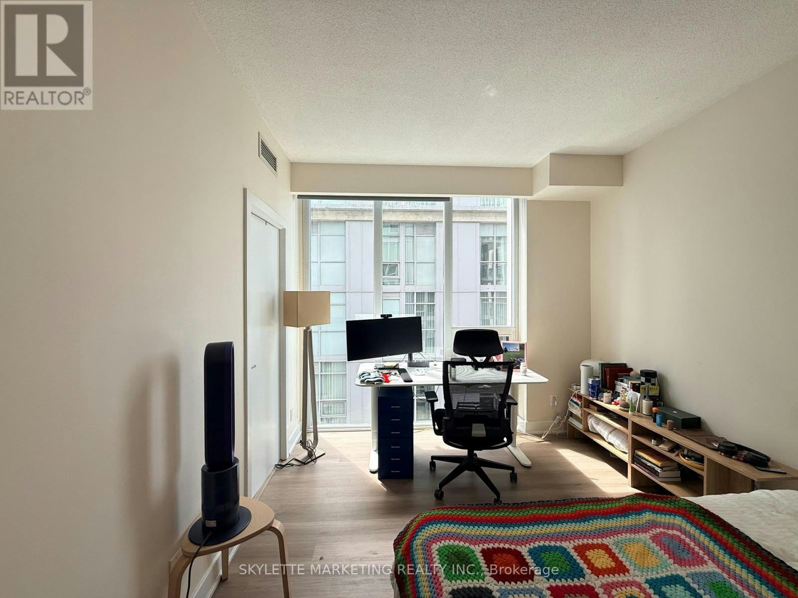 1203-126 Simcoe Street, Toronto, ON, M5H 4E6 - 21