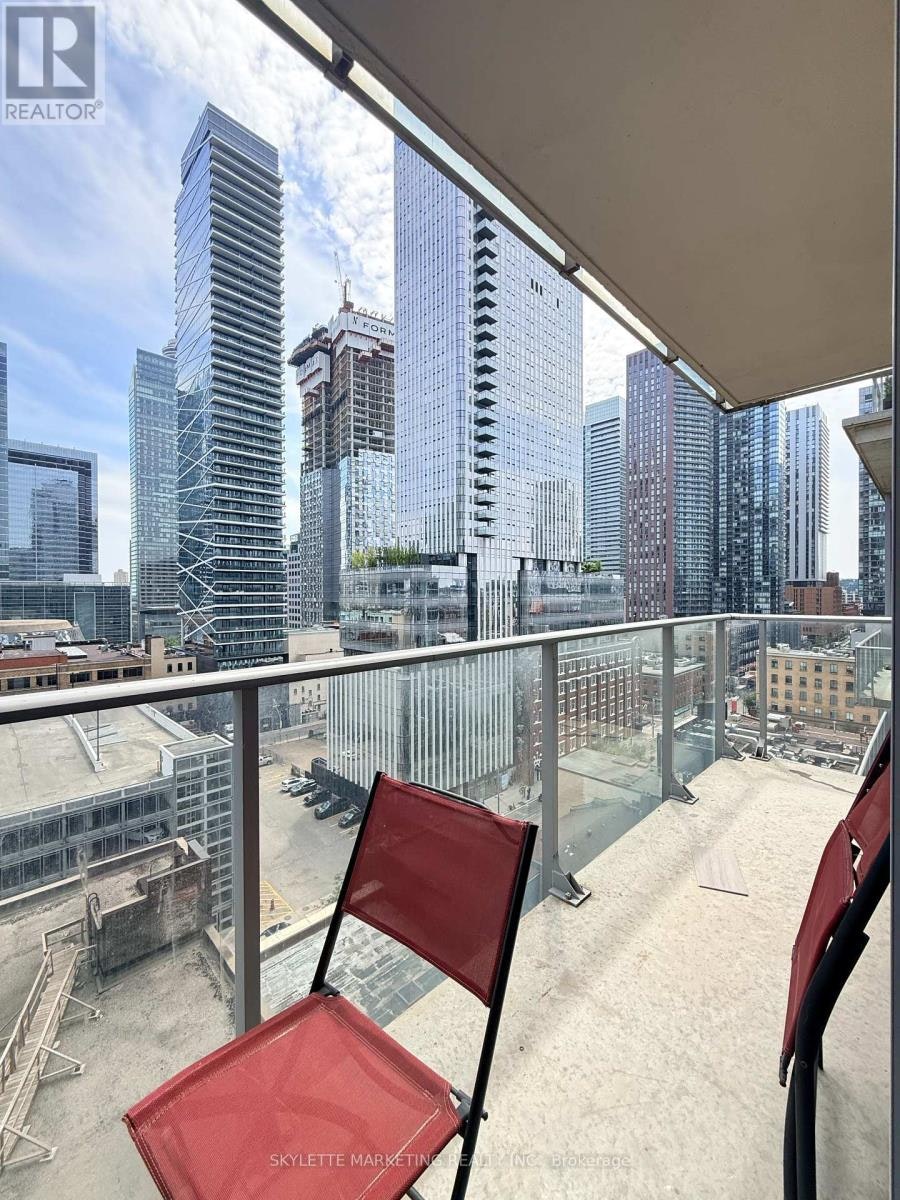 1203-126 Simcoe Street, Toronto, ON, M5H 4E6 - 26