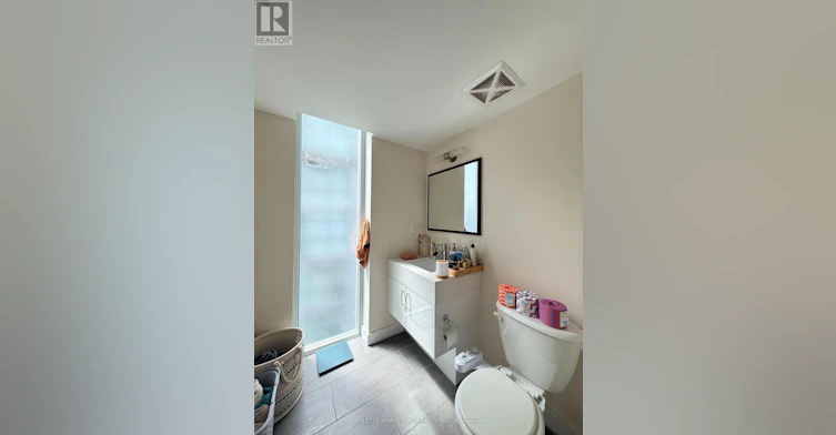 1203-126 Simcoe Street, Toronto, ON, M5H 4E6 - 13