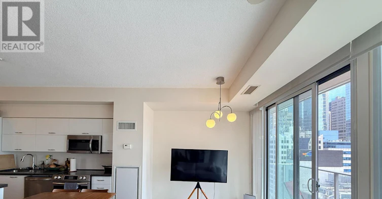 1203-126 Simcoe Street, Toronto, ON, M5H 4E6 - 5