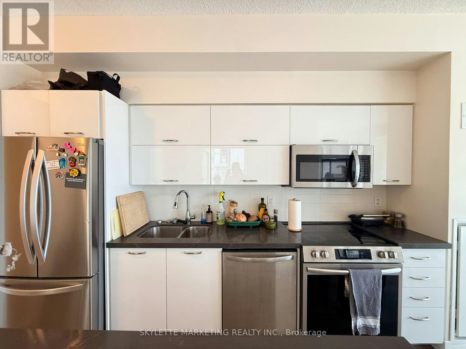 1203-126 Simcoe Street, Toronto, ON, M5H 4E6 - 9