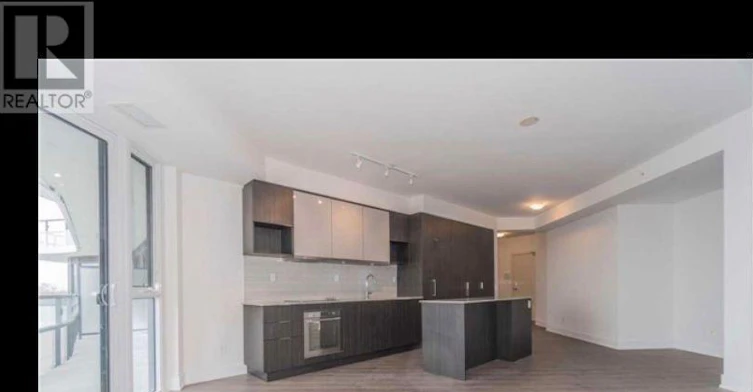720-99 The Donway W, Toronto, ON, M3C 9G1 - 2