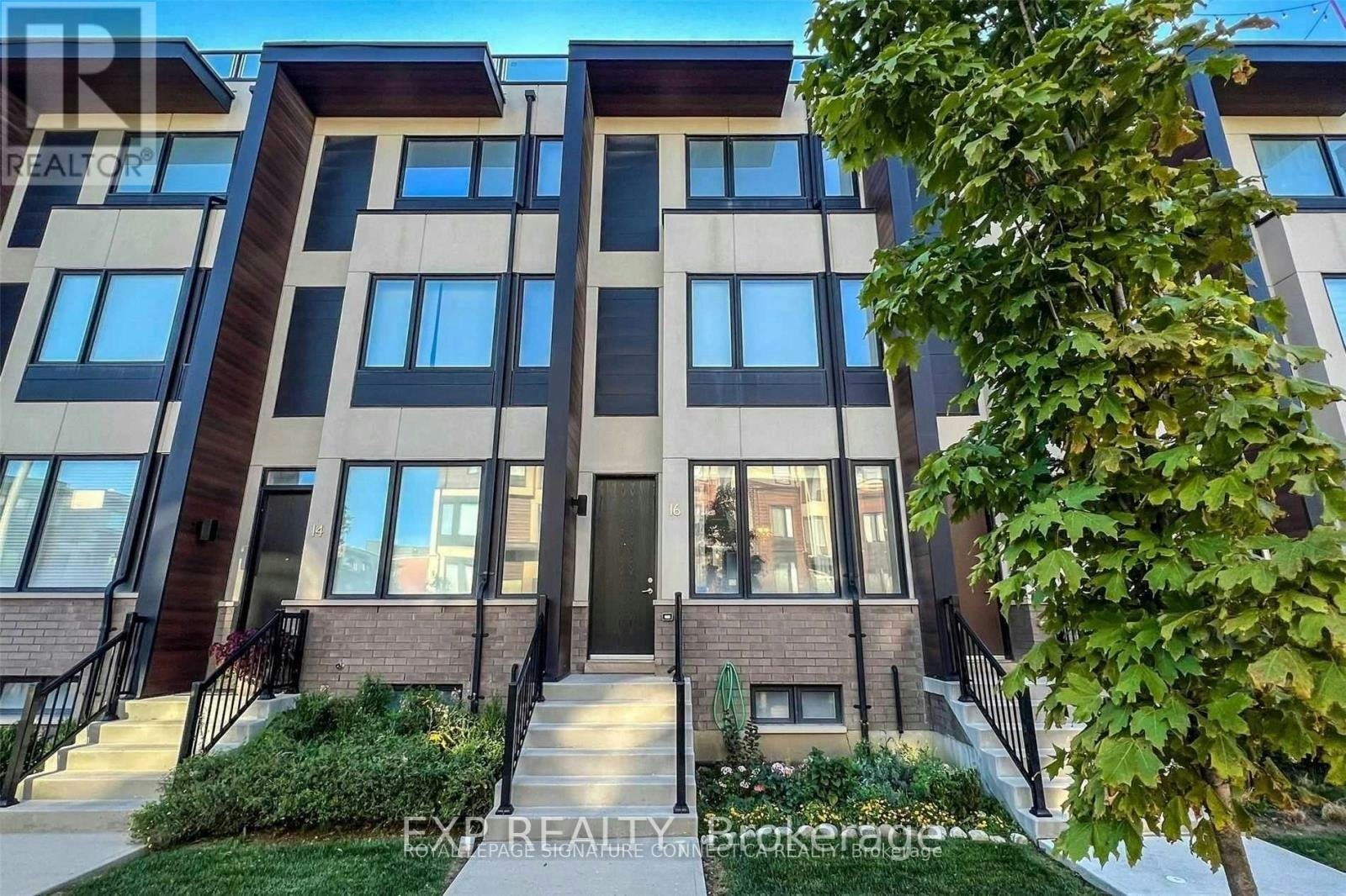 16 Caroline Carpenter Grove, Toronto, ON, M3K 0B1