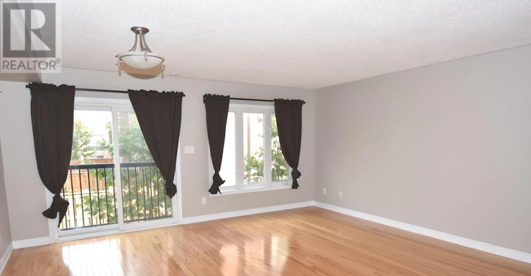 327 Doak Lane, Newmarket, ON, L3Y 0A7 - 8