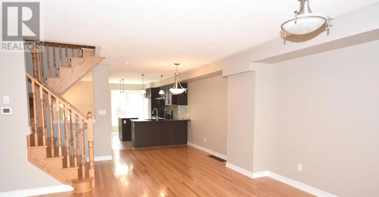 327 Doak Lane, Newmarket, ON, L3Y 0A7 - 7