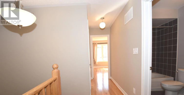 327 Doak Lane, Newmarket, ON, L3Y 0A7 - 10