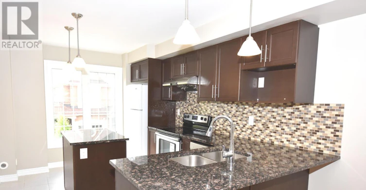 327 Doak Lane, Newmarket, ON, L3Y 0A7 - 5