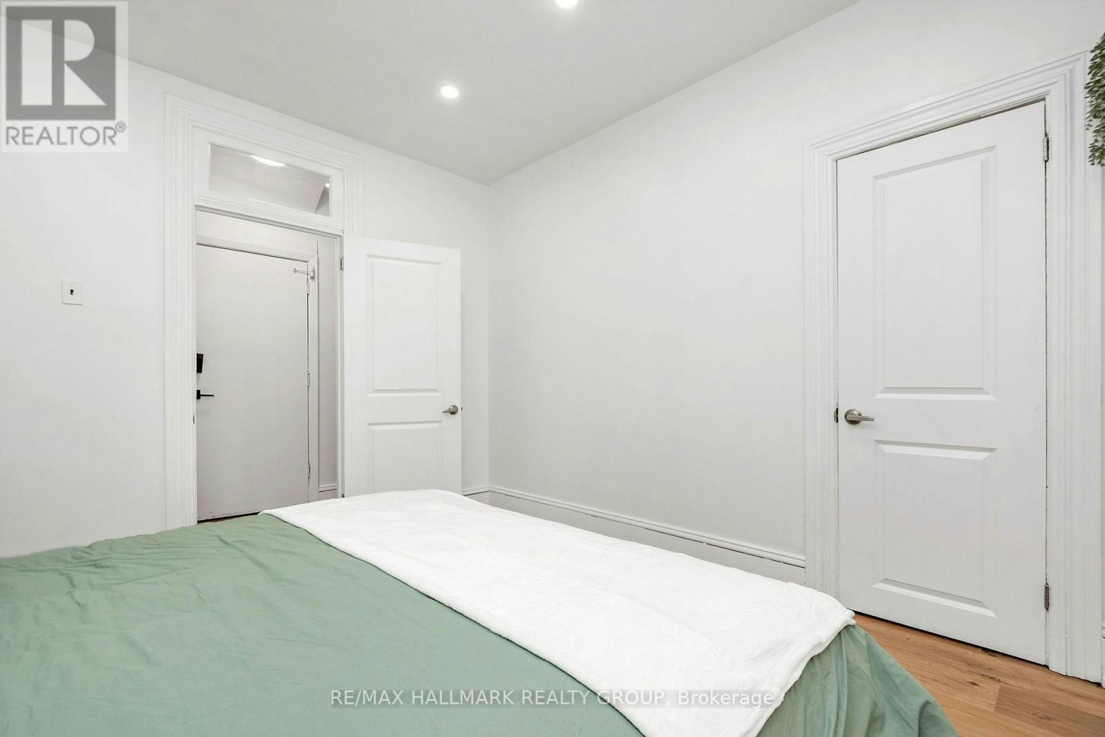 2-277 Arlington Avenue, Ottawa, ON, M6C 2Z6 - 11