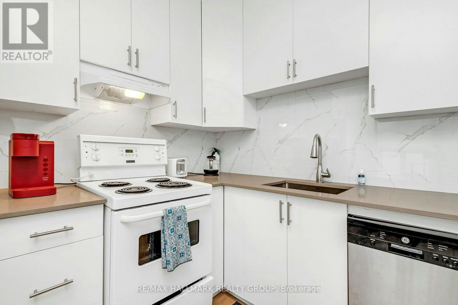 2-277 Arlington Avenue, Ottawa, ON, M6C 2Z6 - 13