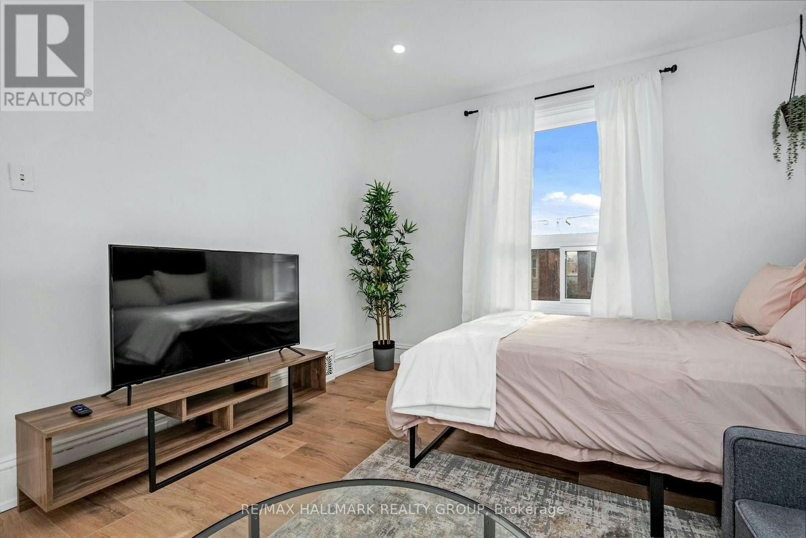 2-277 Arlington Avenue, Ottawa, ON, M6C 2Z6 - 8