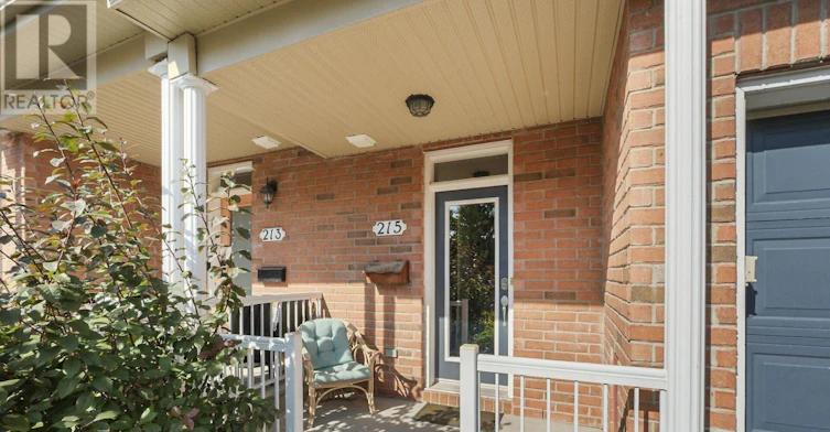 215 Parkrose Private, Ottawa, ON, K4A 0N8 - 2