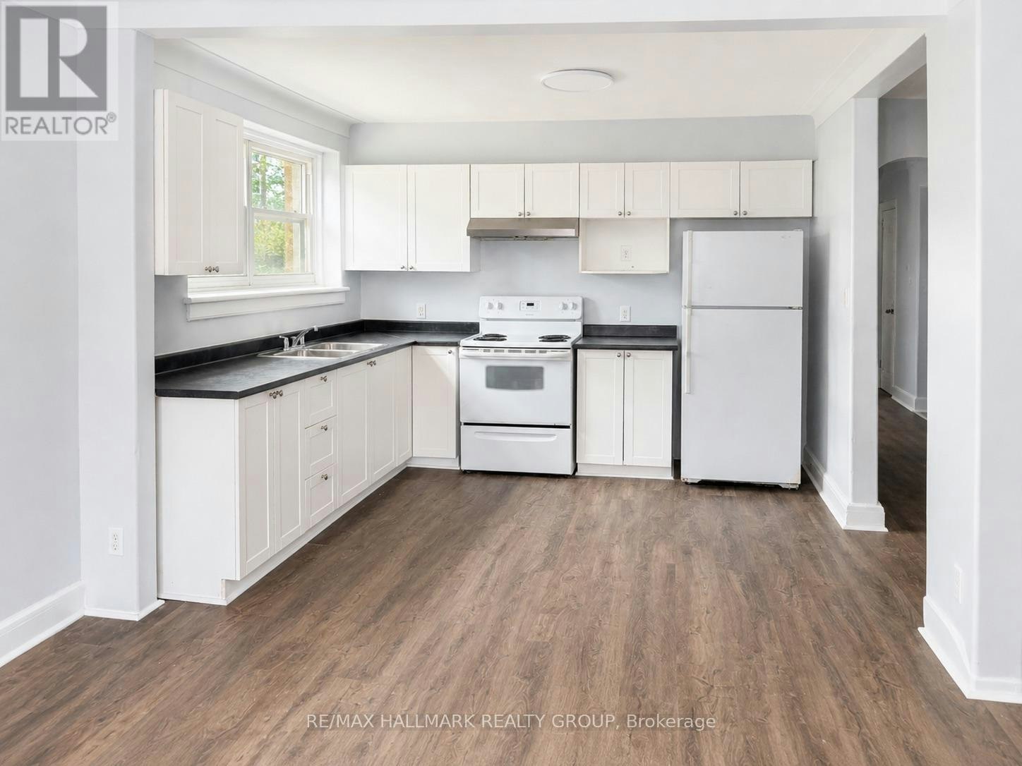 2-20 Lower Charlotte Street, Ottawa, ON, K1N 8K1 - 2