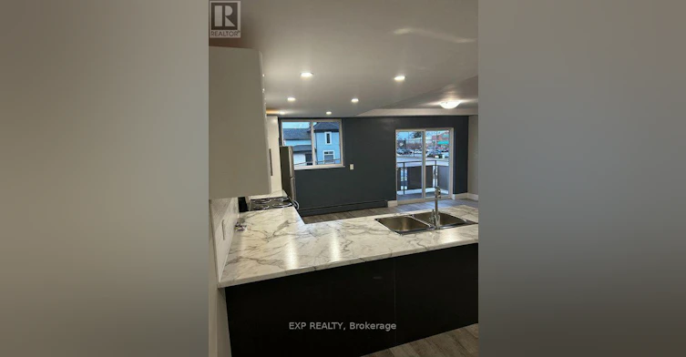 3815 Portage Road, Niagara Falls, ON, L2J 2L1 - 3