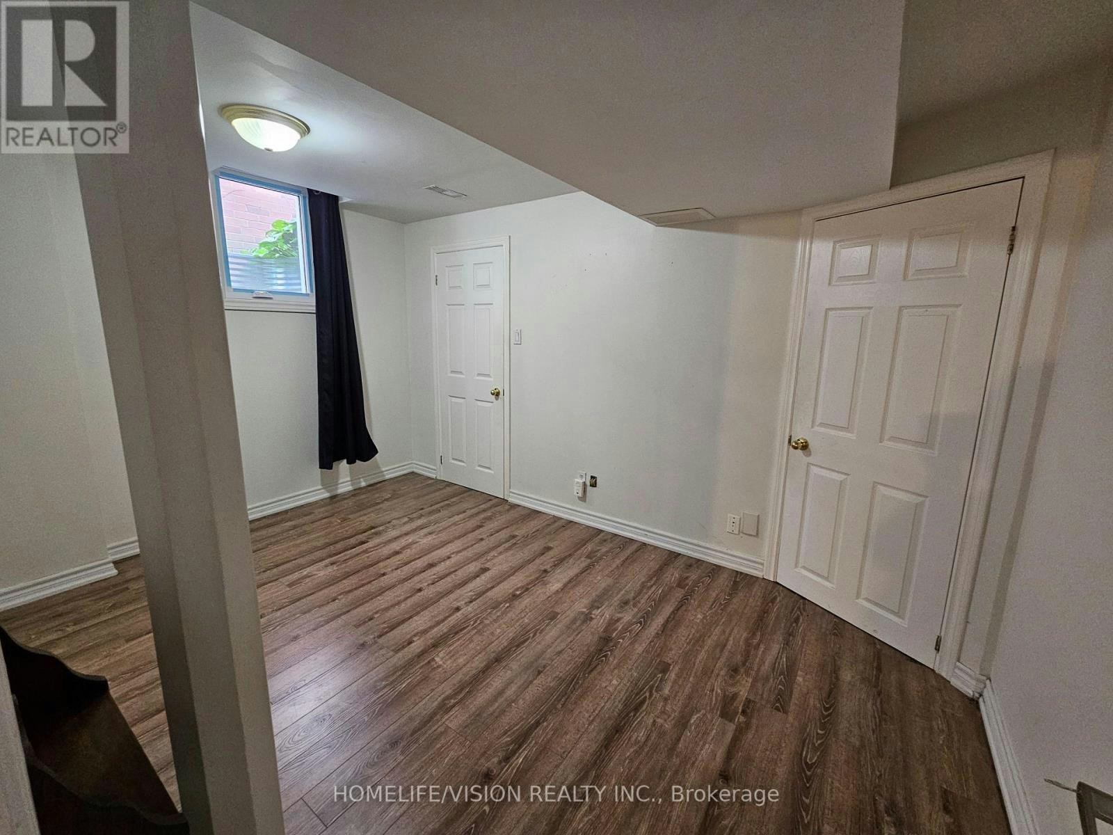 LOWER-596 Skinner Avenue, Newmarket, ON, L3X 2A8 - 3