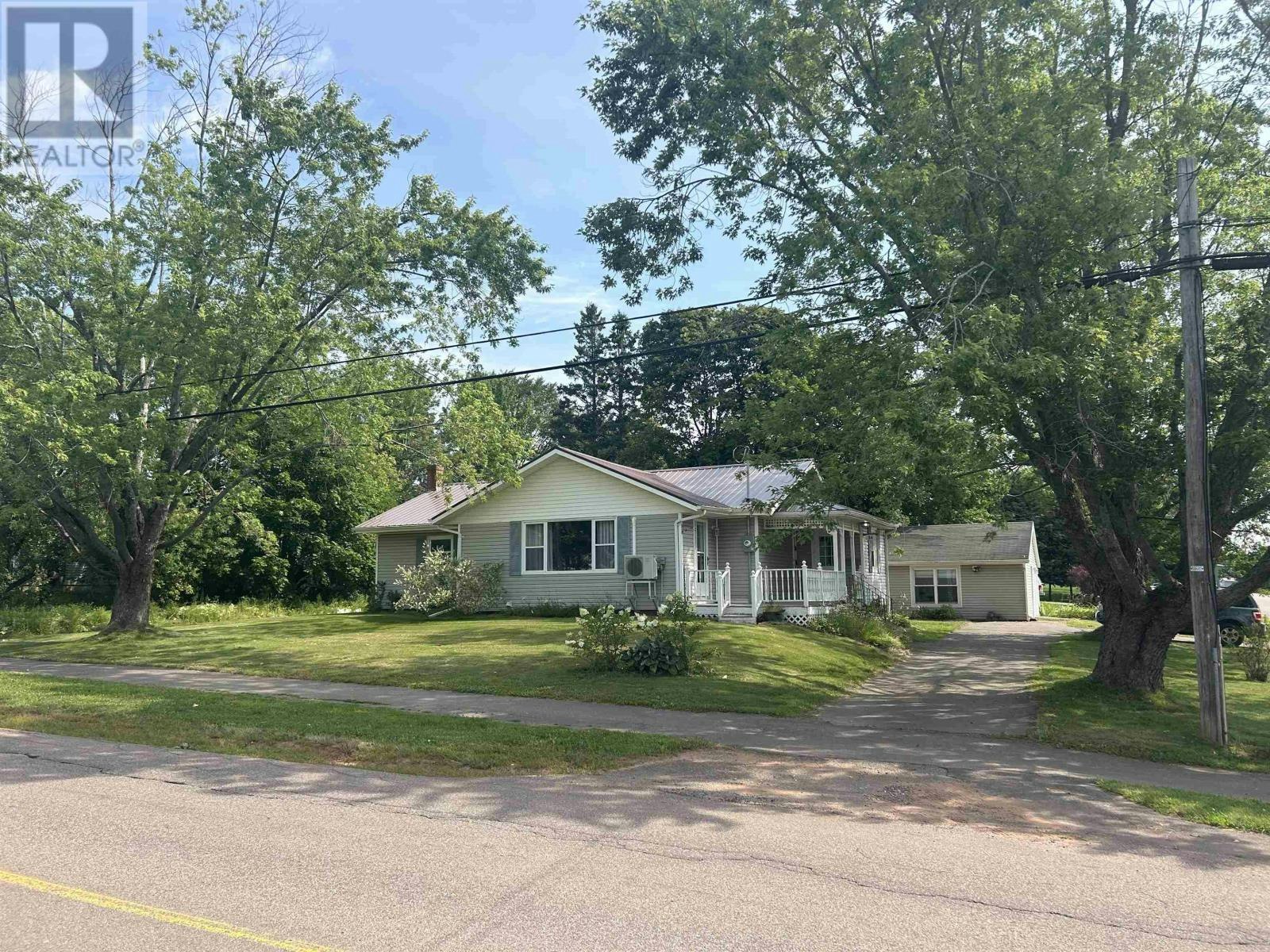 84 Macrae Drive, Charlottetown, PE, C1C 0S5