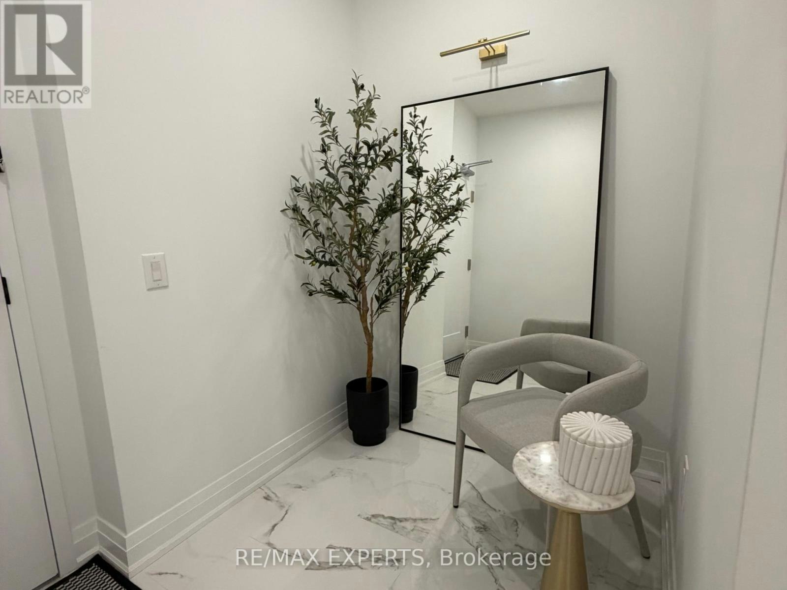 210-71 Wyndham Street S, Guelph, ON, N1E 5R3 - 4
