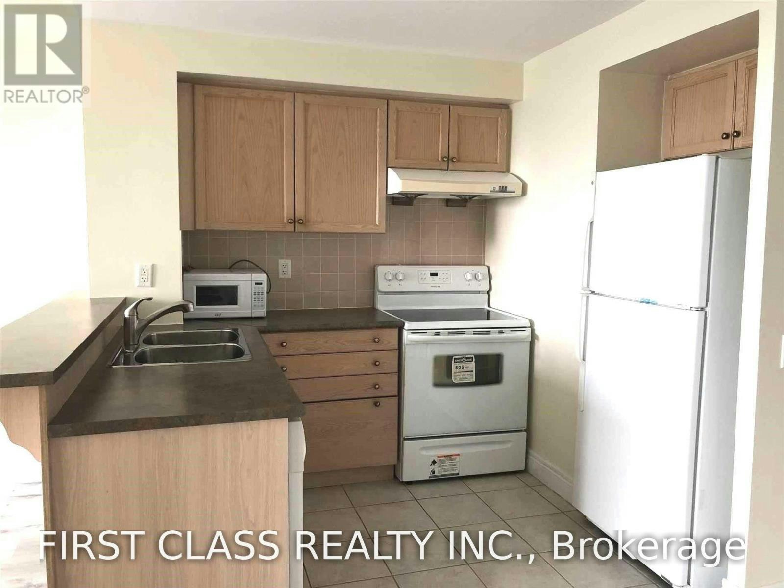RG8-1 Clairtrell Road, Toronto, ON, M2N 7H6 - 5