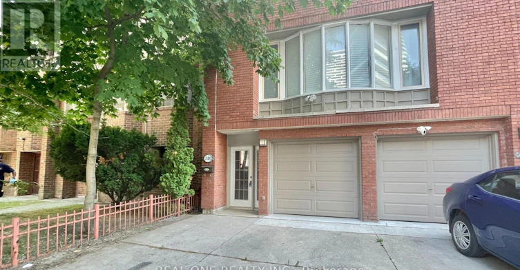 2-101 Mcgill Street, Toronto, ON, M5B 1H5